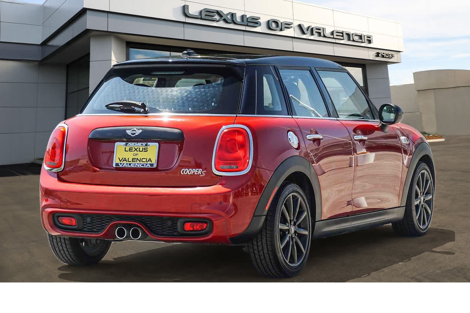 Thumbnail: 2018 MINI Cooper Hardtop - 4