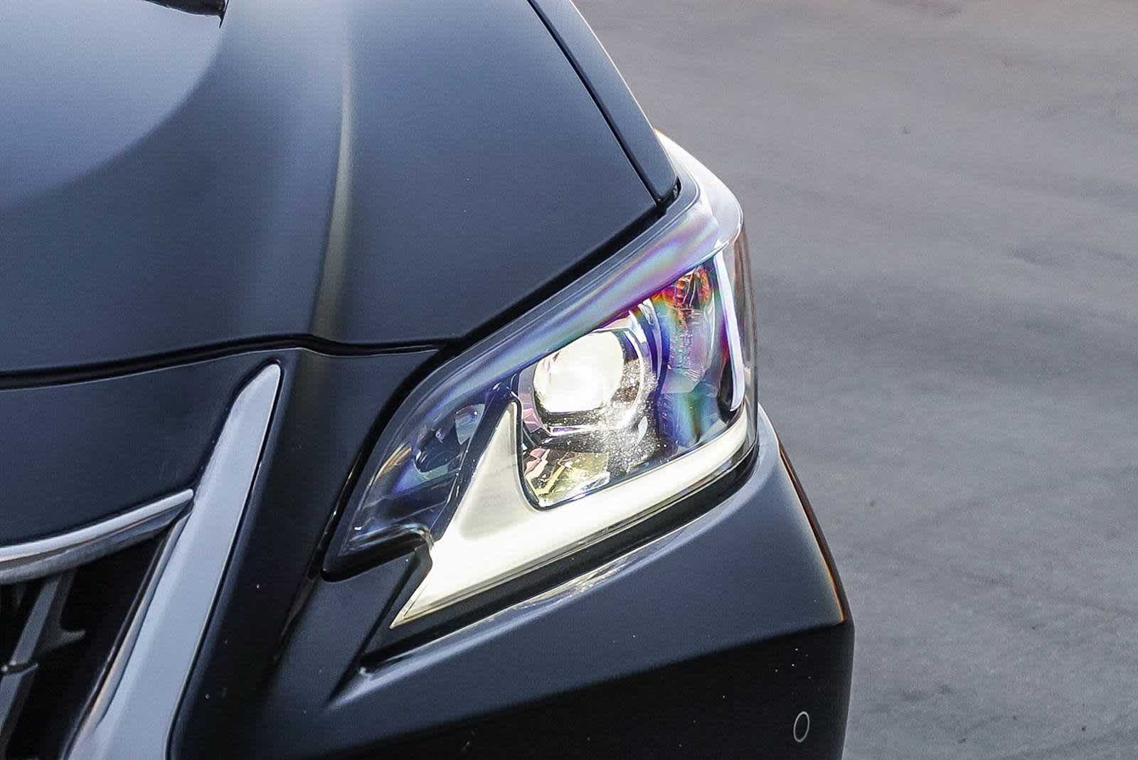 Thumbnail: 2025 Lexus ES - 11