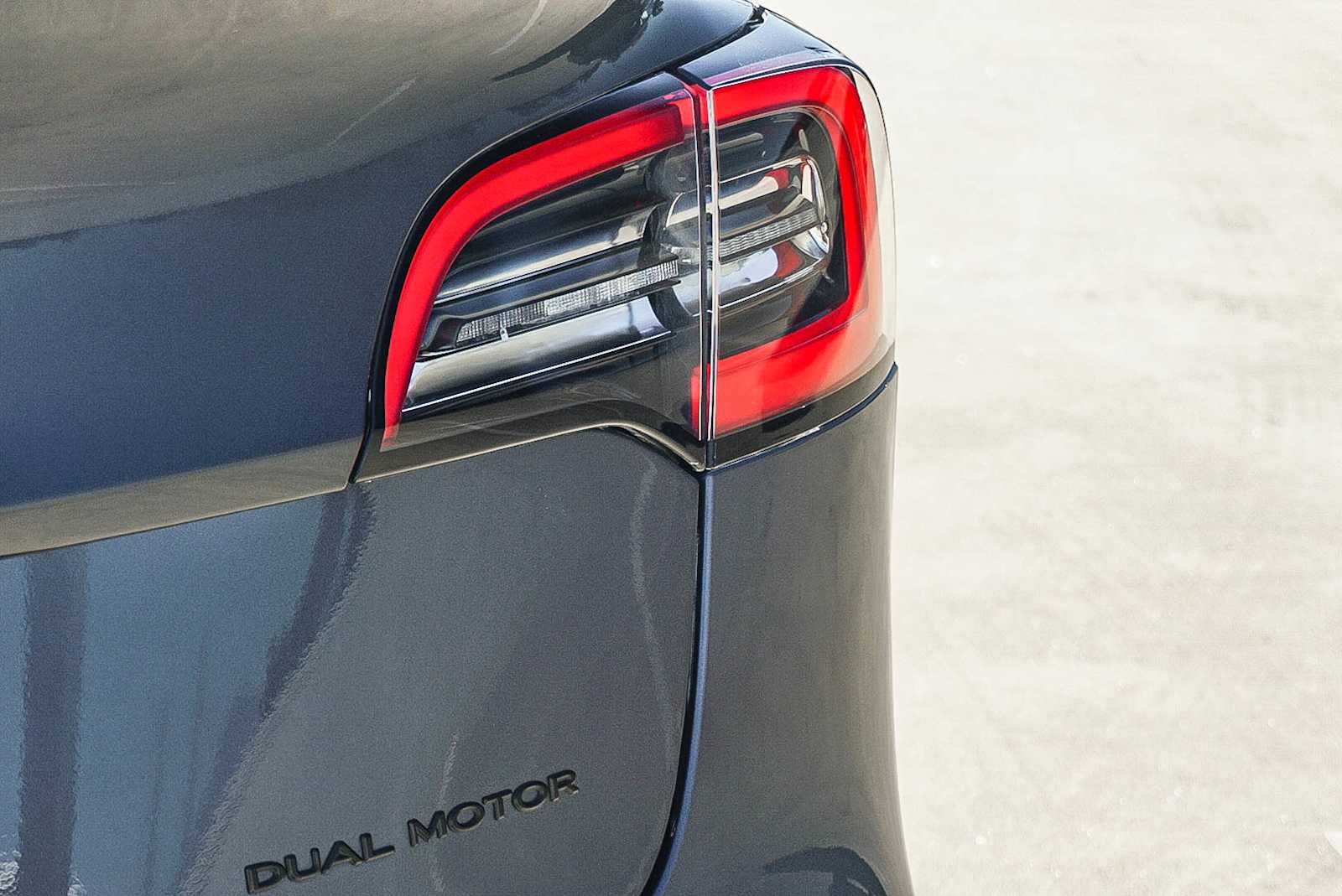 Thumbnail: 2022 Tesla Model 3 - 13