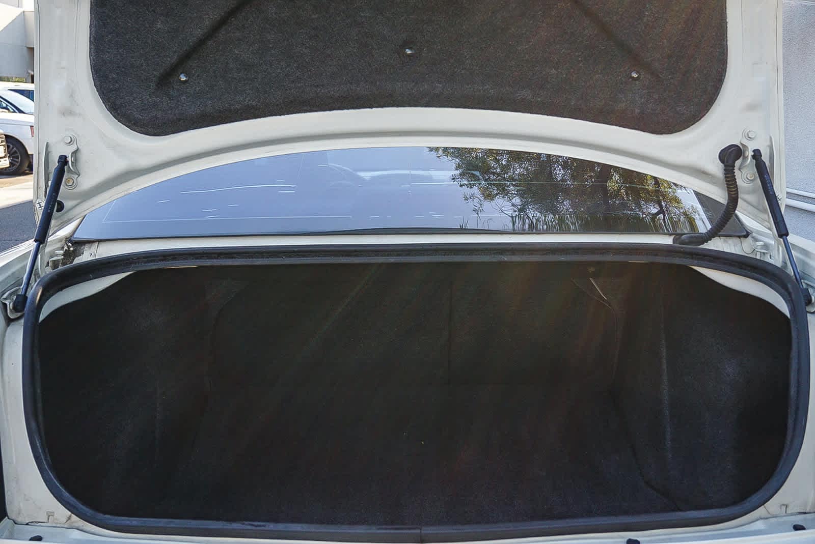 Thumbnail: 2006 Chrysler 300 - 25