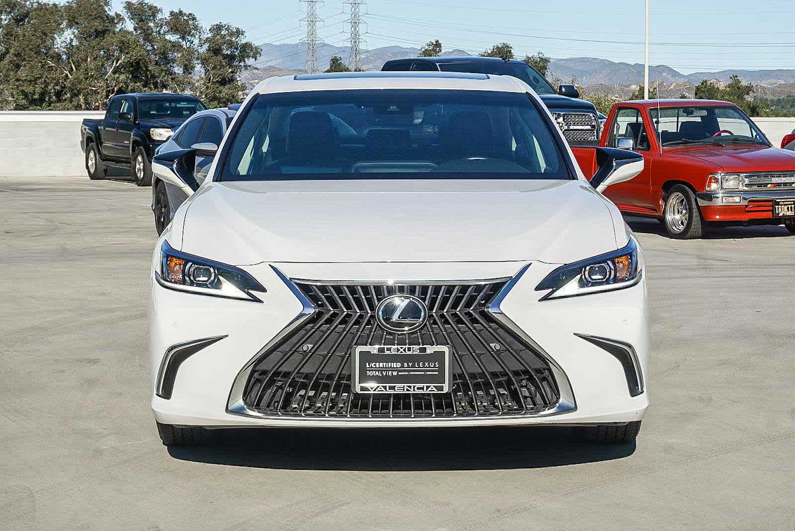 Thumbnail: 2024 Lexus ES - 6