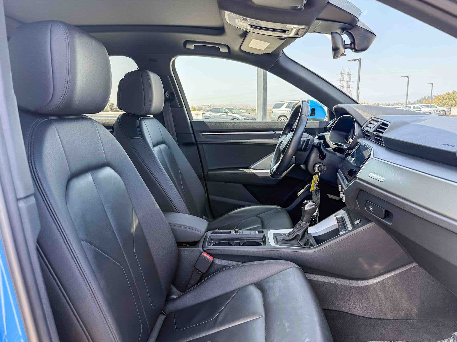 Thumbnail: 2023 Audi Q3 - 17