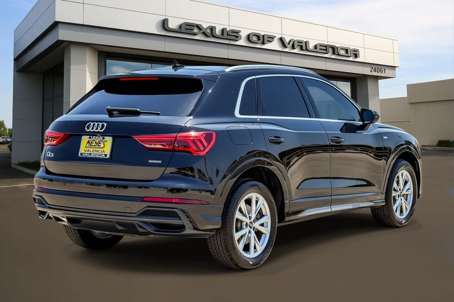 Thumbnail: 2022 Audi Q3 - 3