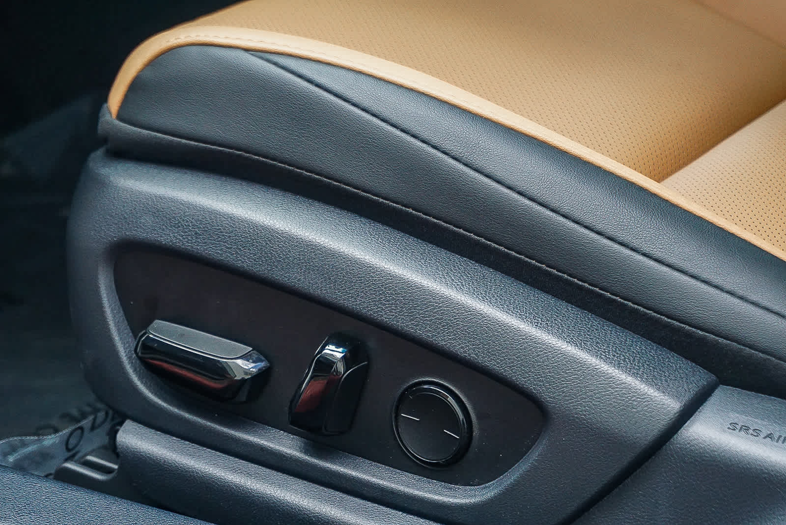 Thumbnail: 2025 Lexus ES - 23