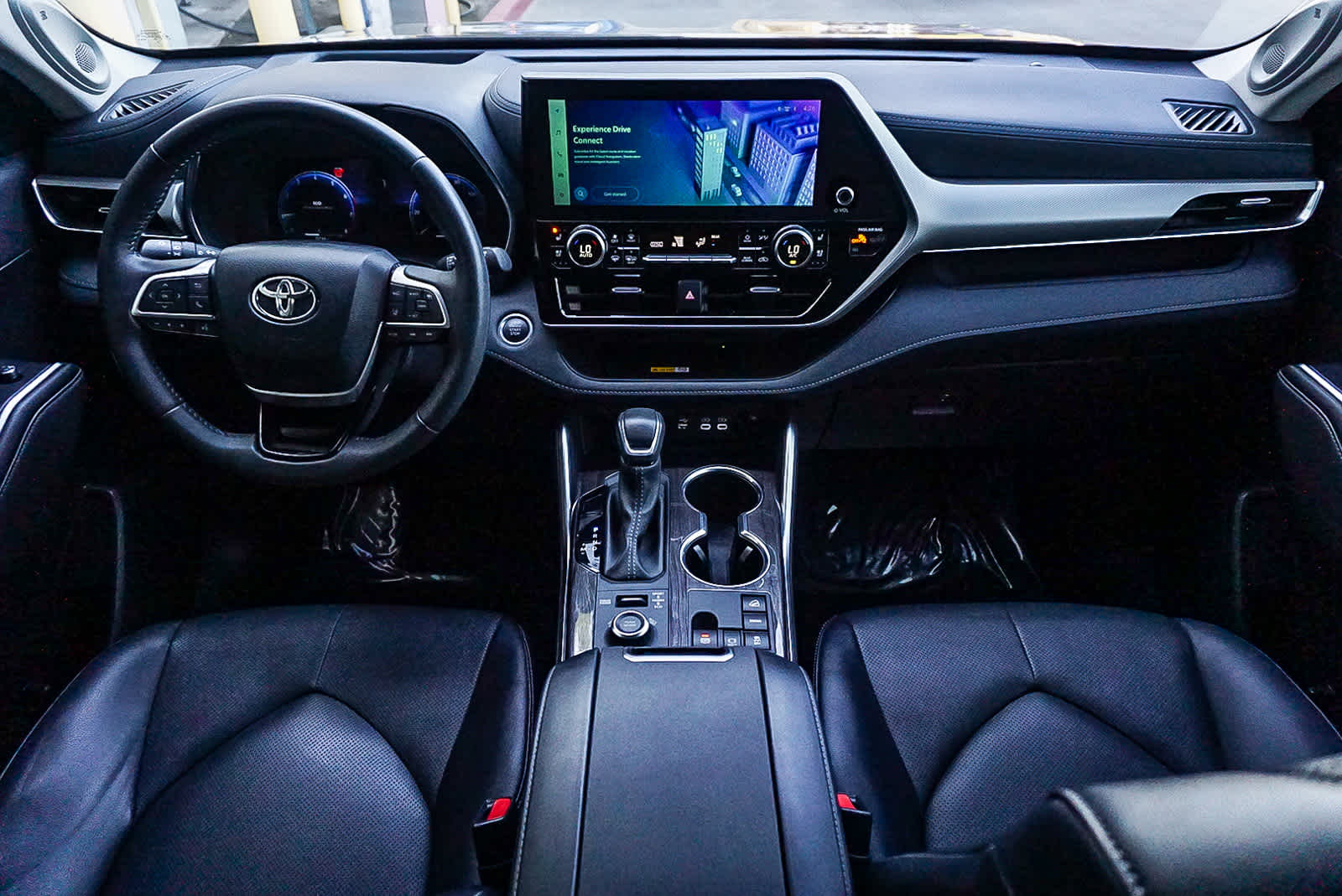 Thumbnail: 2024 Toyota Highlander - 14