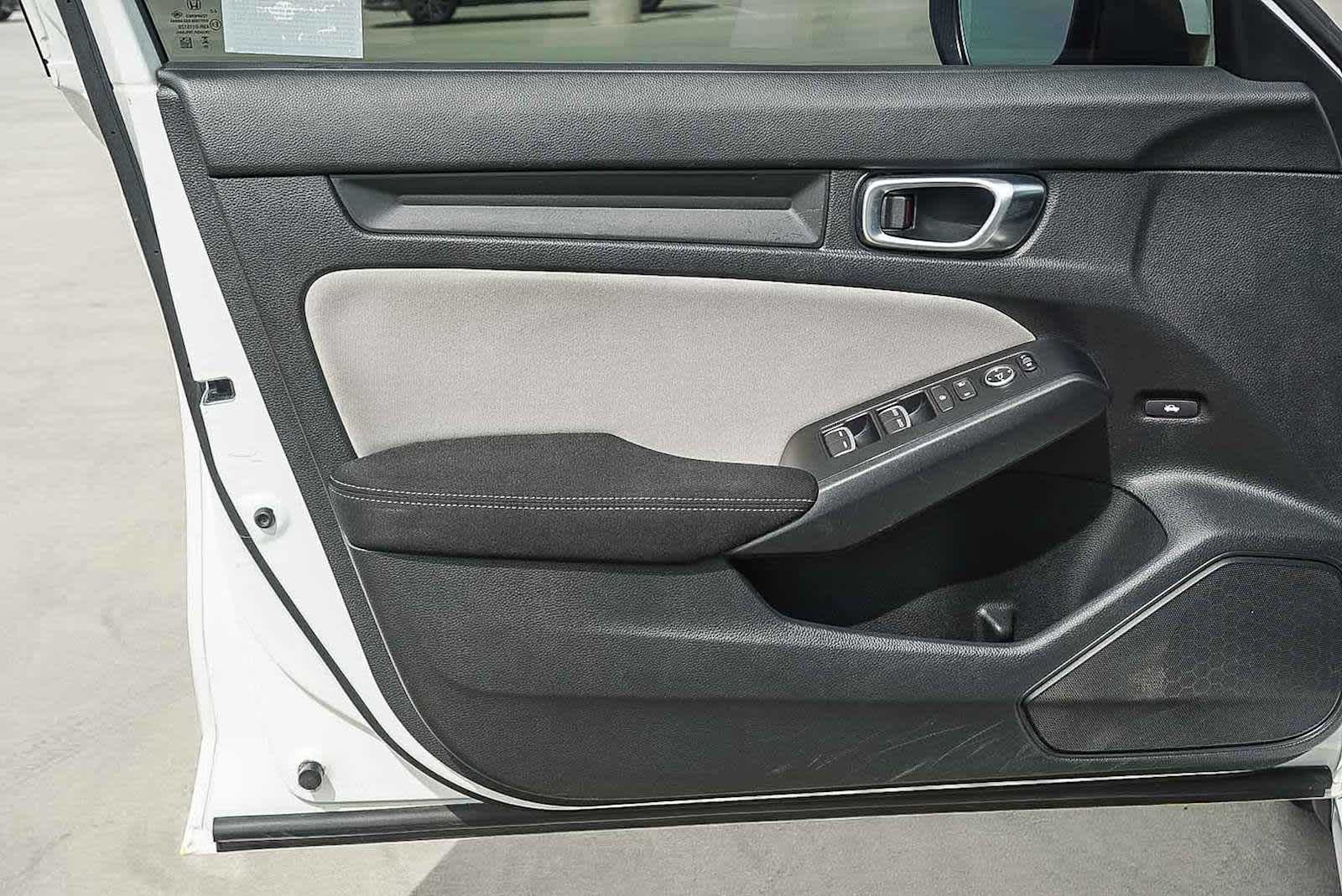 Thumbnail: 2024 Honda Civic - 21