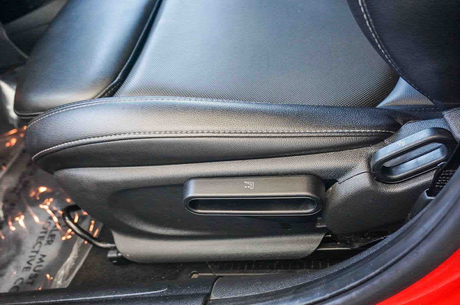 Thumbnail: 2018 MINI Cooper Hardtop - 21