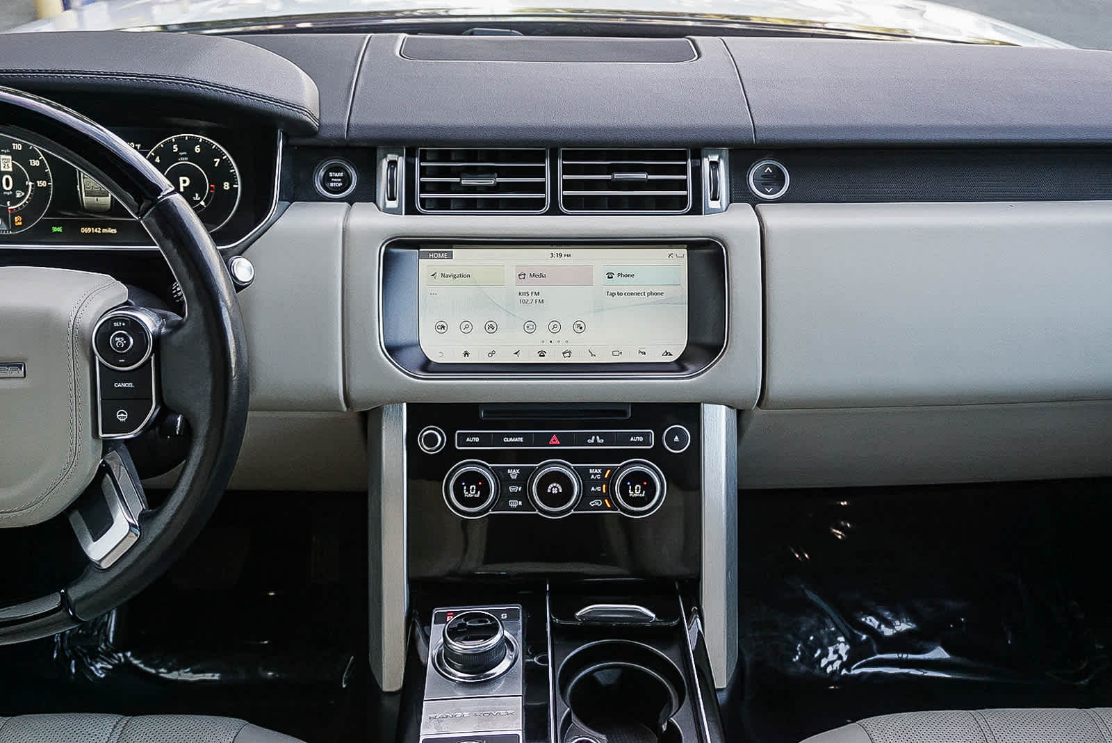 Thumbnail: 2017 Land Rover Range Rover - 13