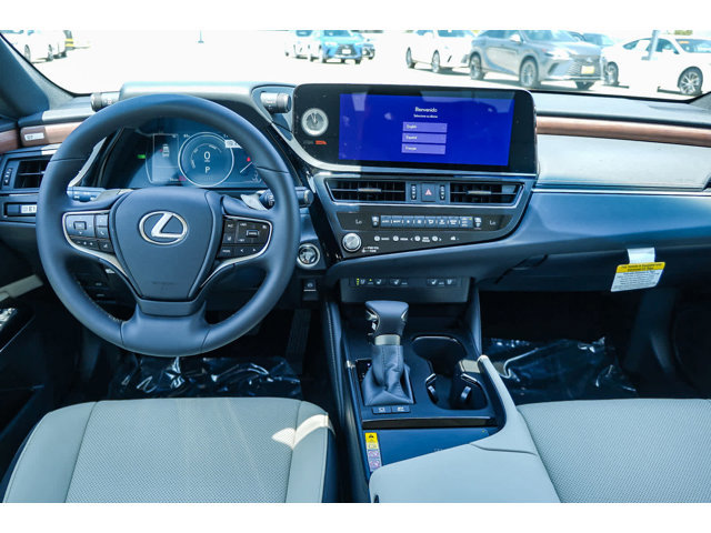 2025 Lexus ES Hybrid 300h 12