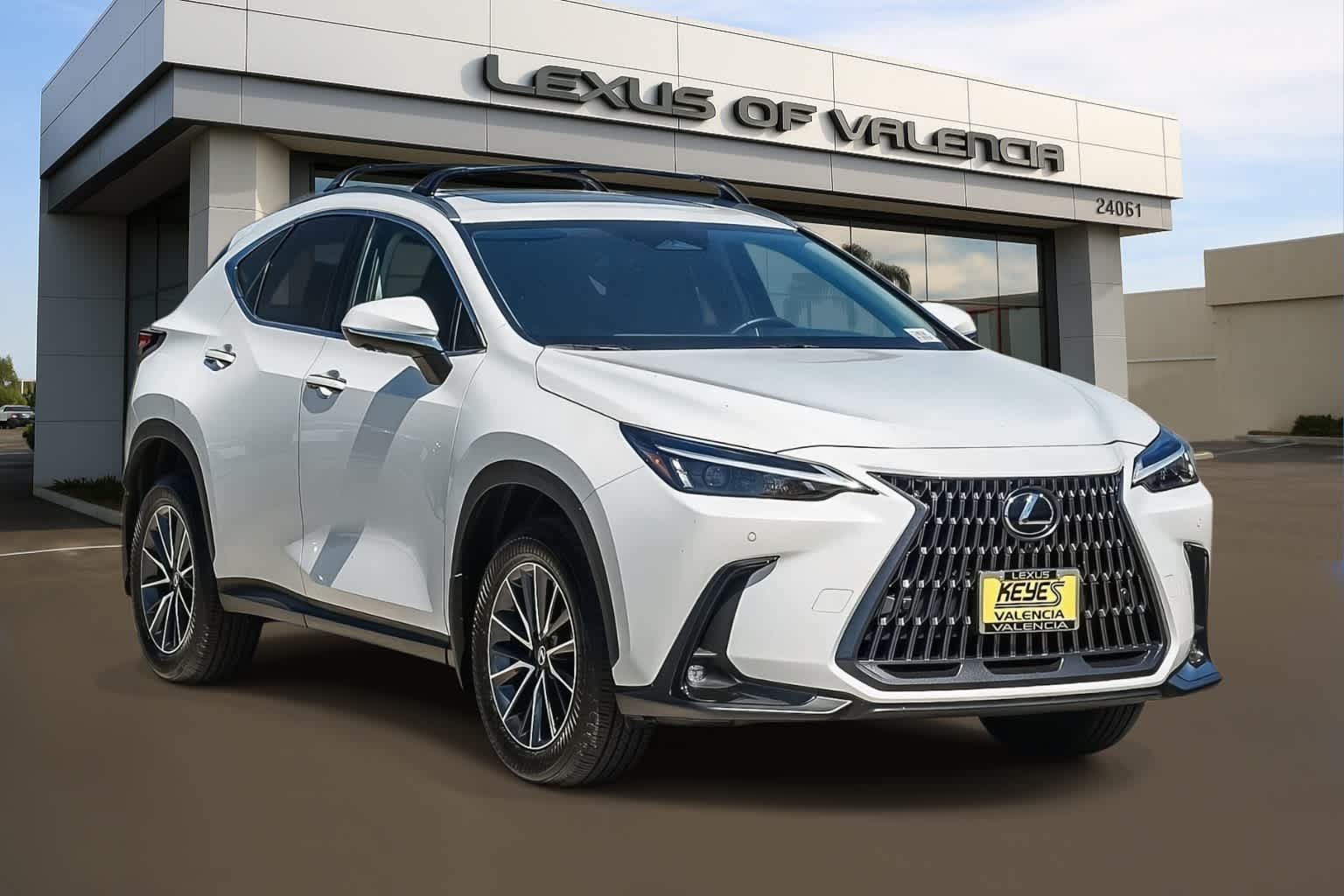2026 LEXUS NX 350 Premium photo 4