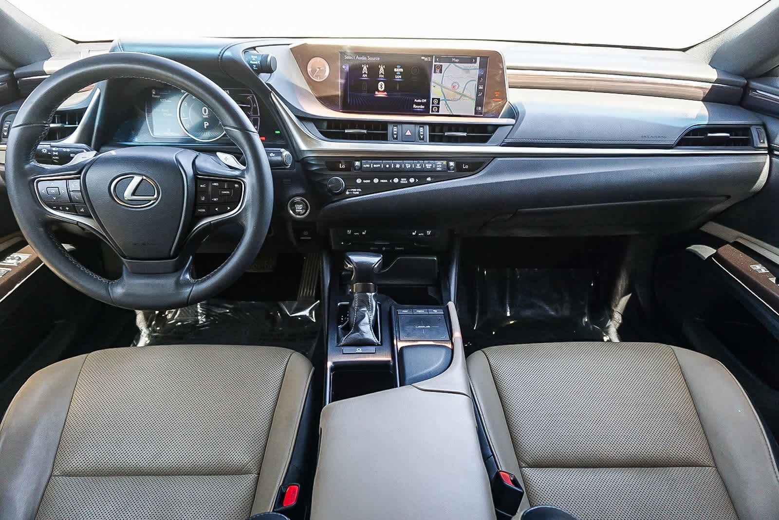 Thumbnail: 2019 Lexus ES - 18