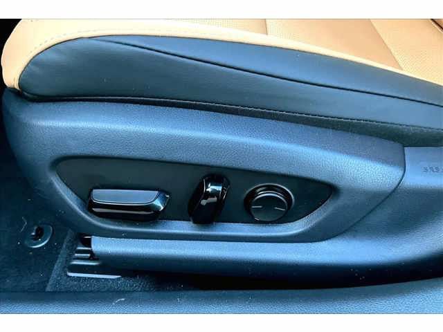 Thumbnail: 2025 Lexus ES - 15