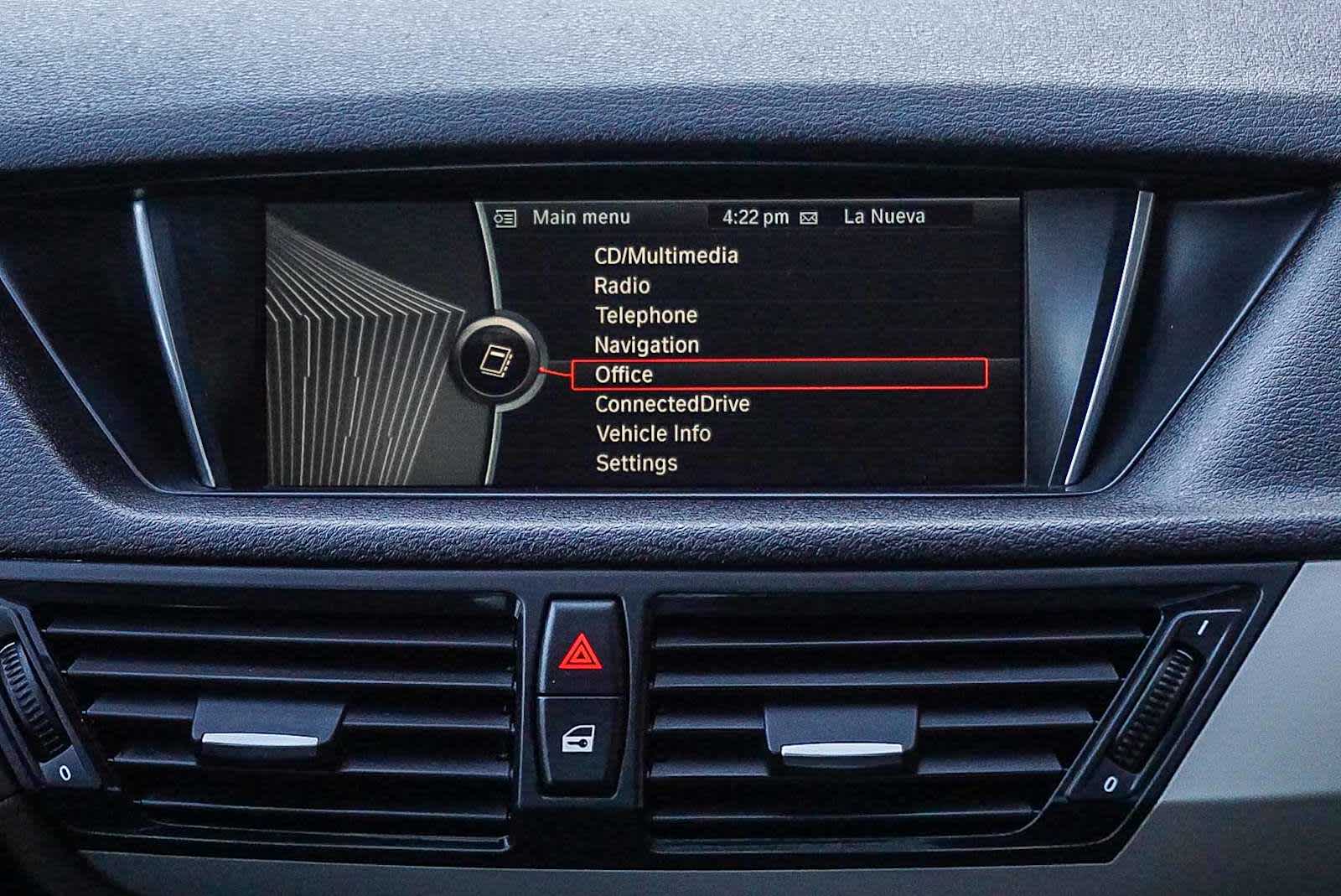 Thumbnail: 2015 BMW X1 - 14