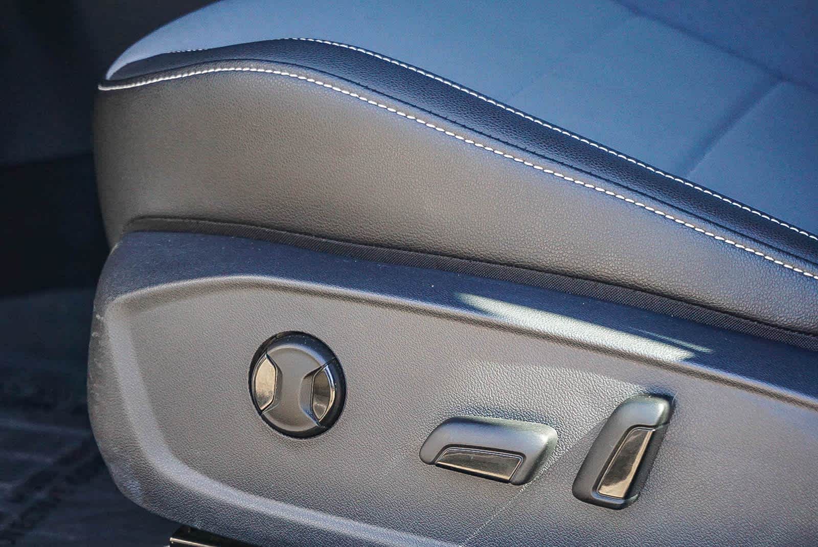 Thumbnail: 2025 Volkswagen Jetta - 21