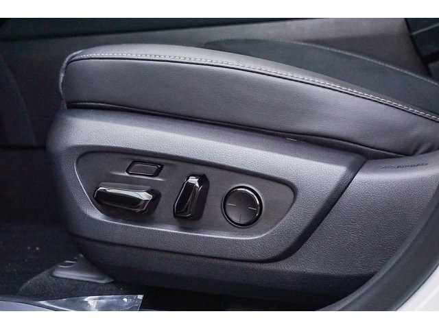 Thumbnail: 2026 Lexus RX - 32