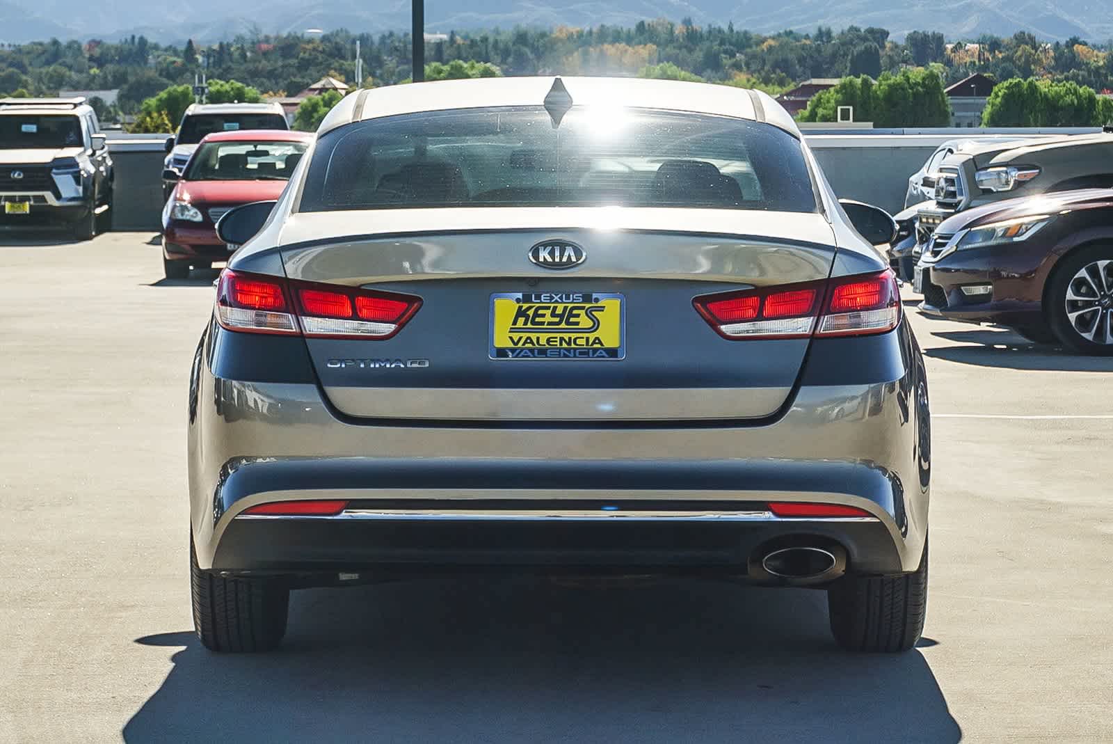 2017 Kia Optima 1.6T LX photo 3