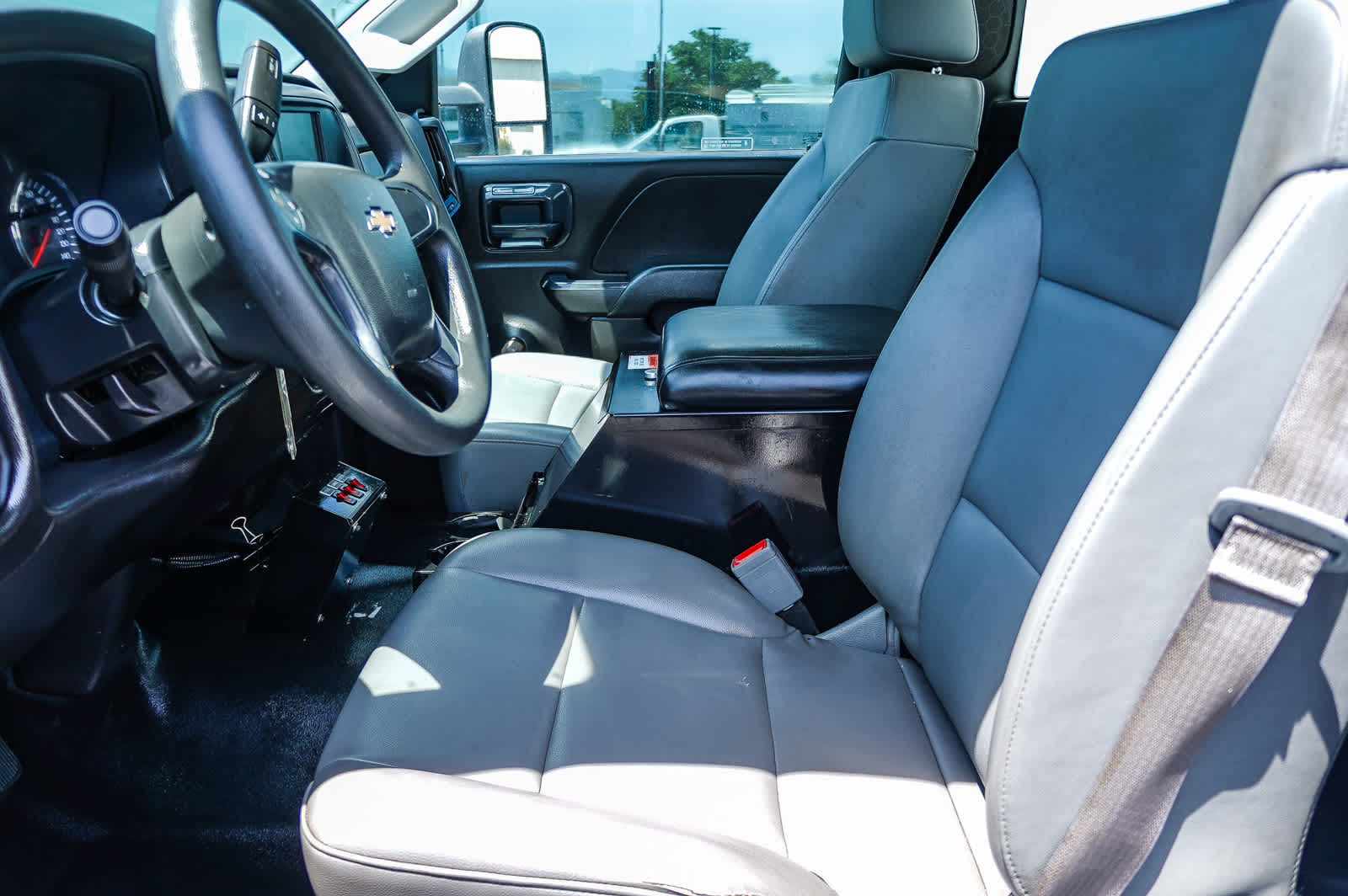 Thumbnail: 2016 Chevrolet Silverado 3500 - 19