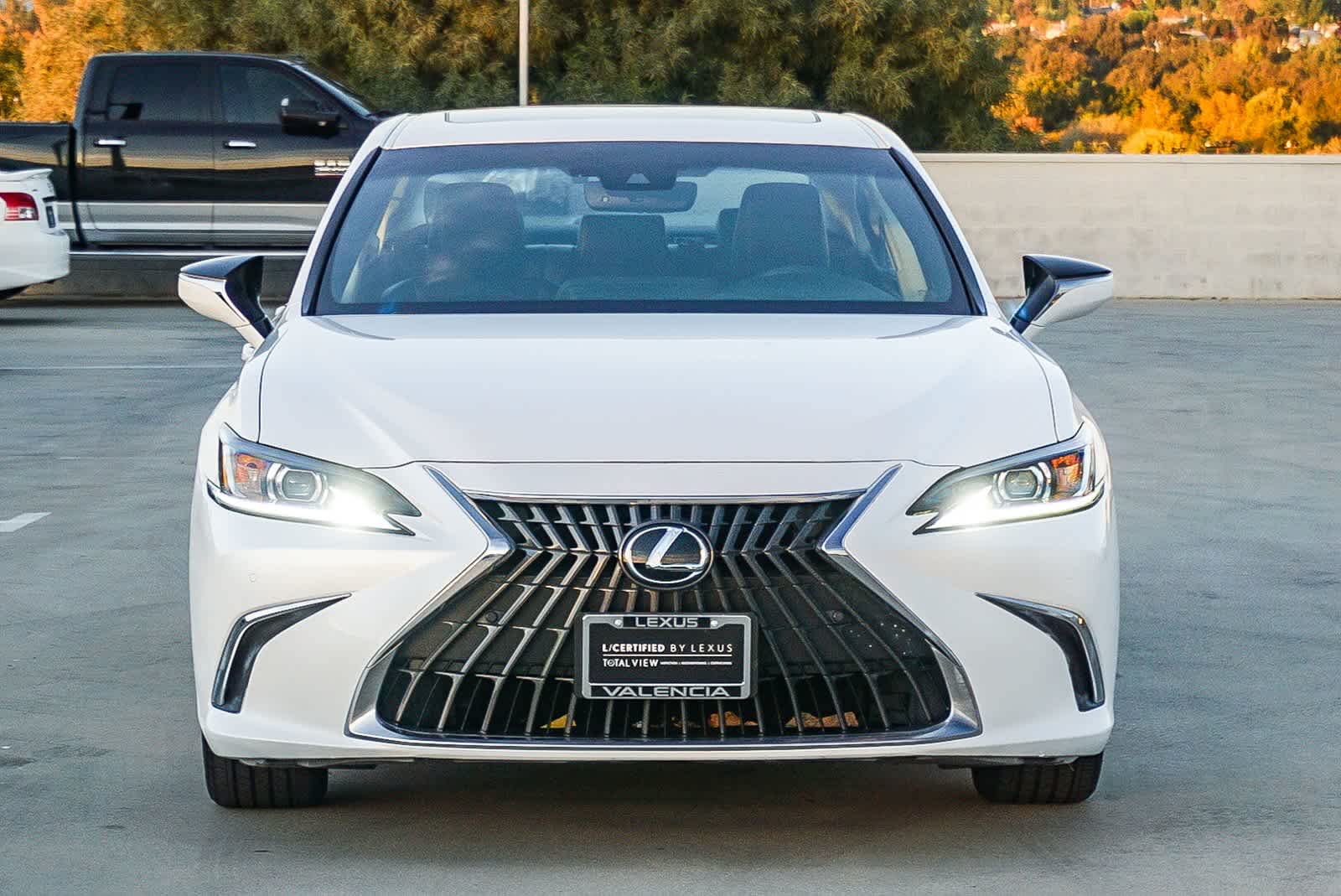 Thumbnail: 2023 Lexus ES - 6