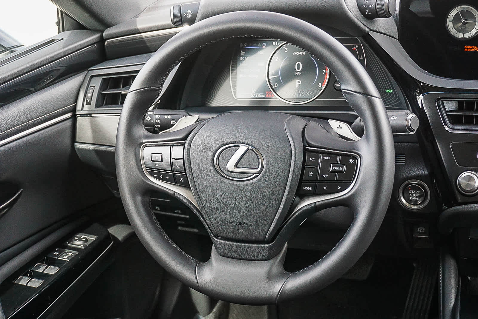 Thumbnail: 2025 Lexus ES - 16