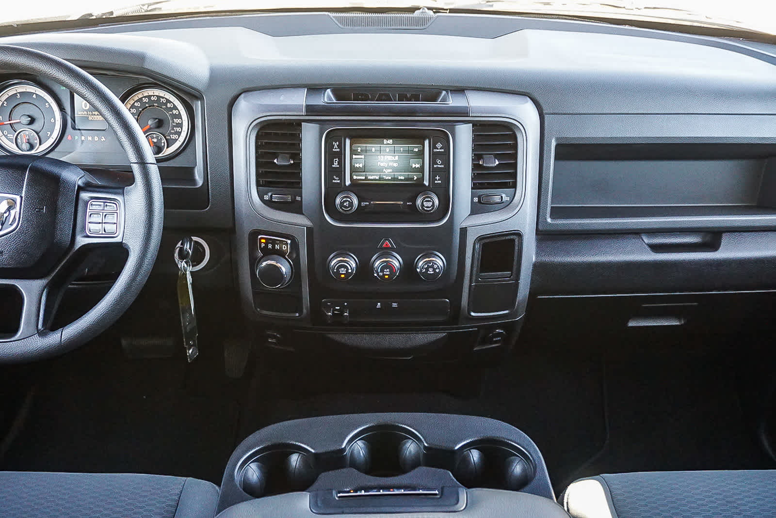 Thumbnail: 2019 RAM 1500 Classic - 14