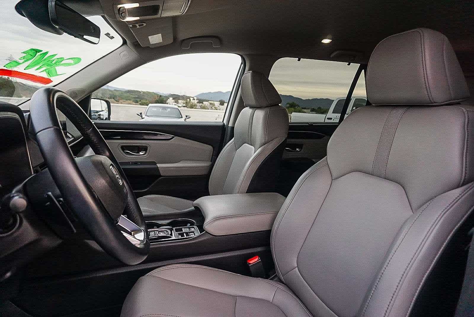 Thumbnail: 2023 Honda Pilot - 17