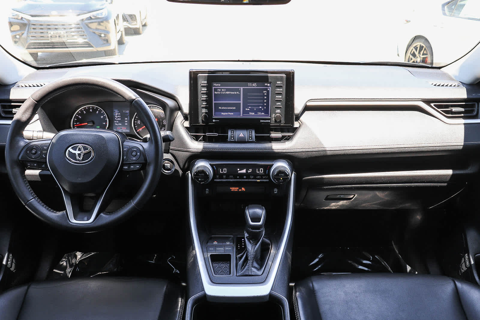 Thumbnail: 2022 Toyota RAV4 - 12