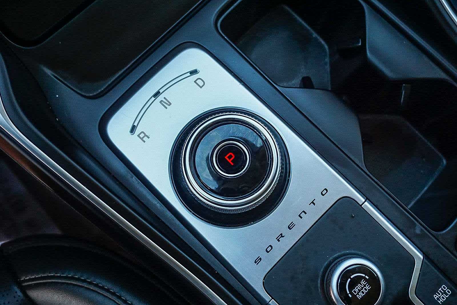 Thumbnail: 2023 Kia Sorento - 21