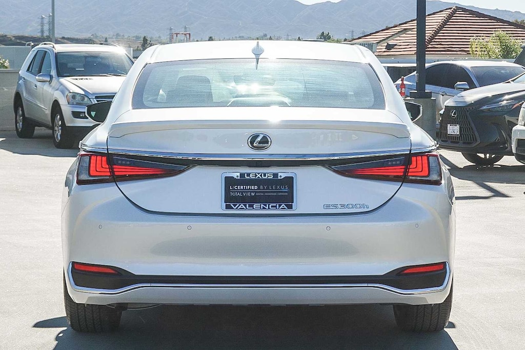 Certified 2024 Lexus ES 300h Base Sedan