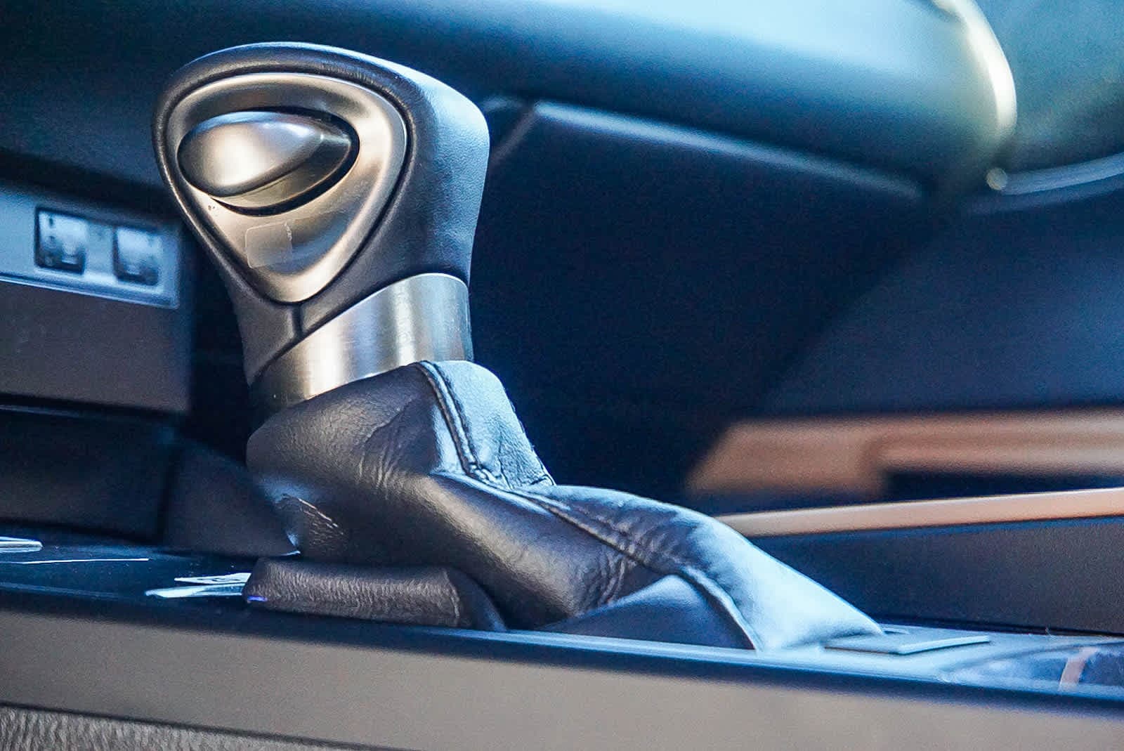 Thumbnail: 2023 Lexus ES - 18