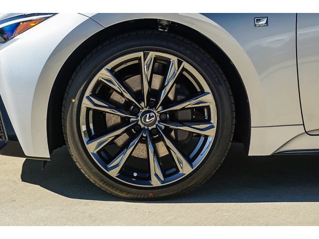 Thumbnail: 2025 Lexus IS - 9