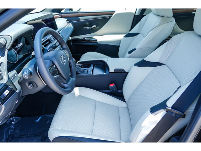 2025 Lexus ES Hybrid 300h 20