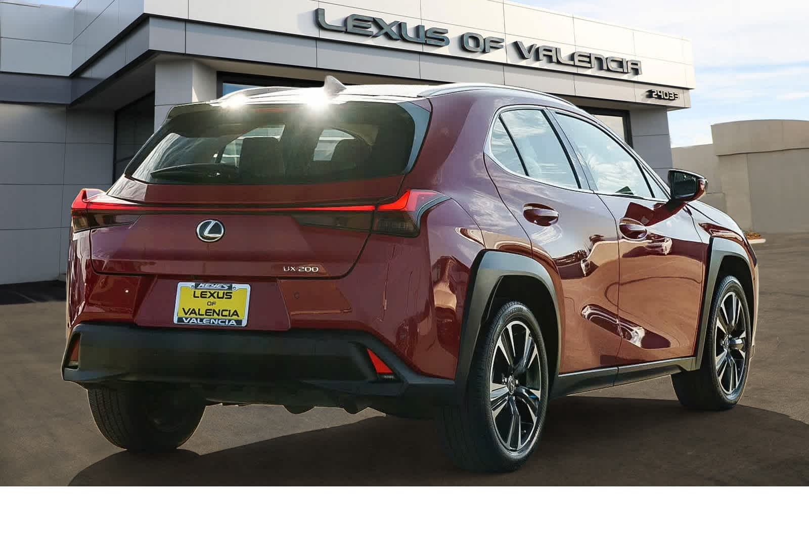 Thumbnail: 2022 Lexus UX - 4