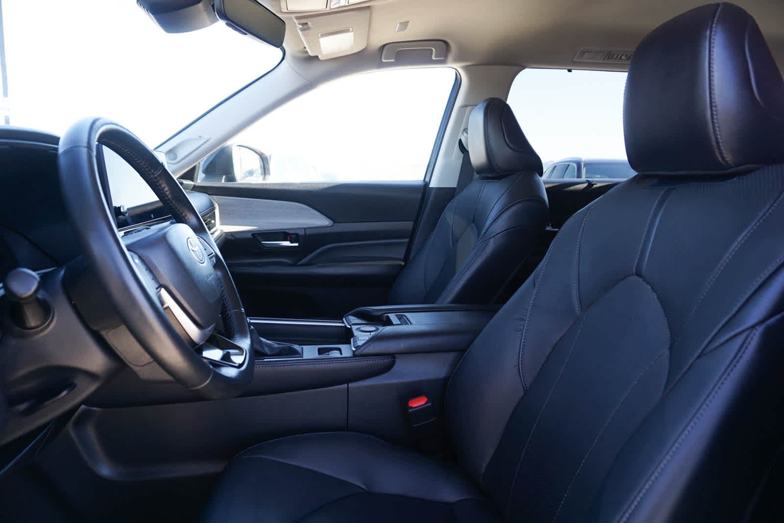 Thumbnail: 2024 Toyota Grand Highlander - 17