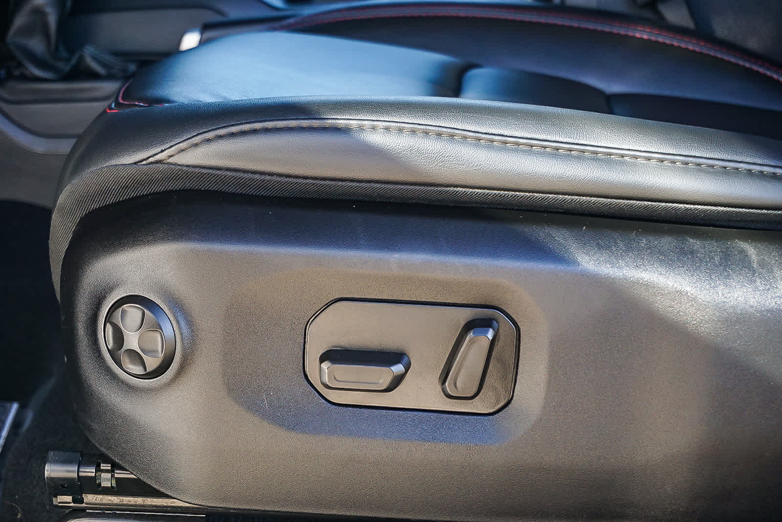 Thumbnail: 2024 Jeep Wrangler - 22