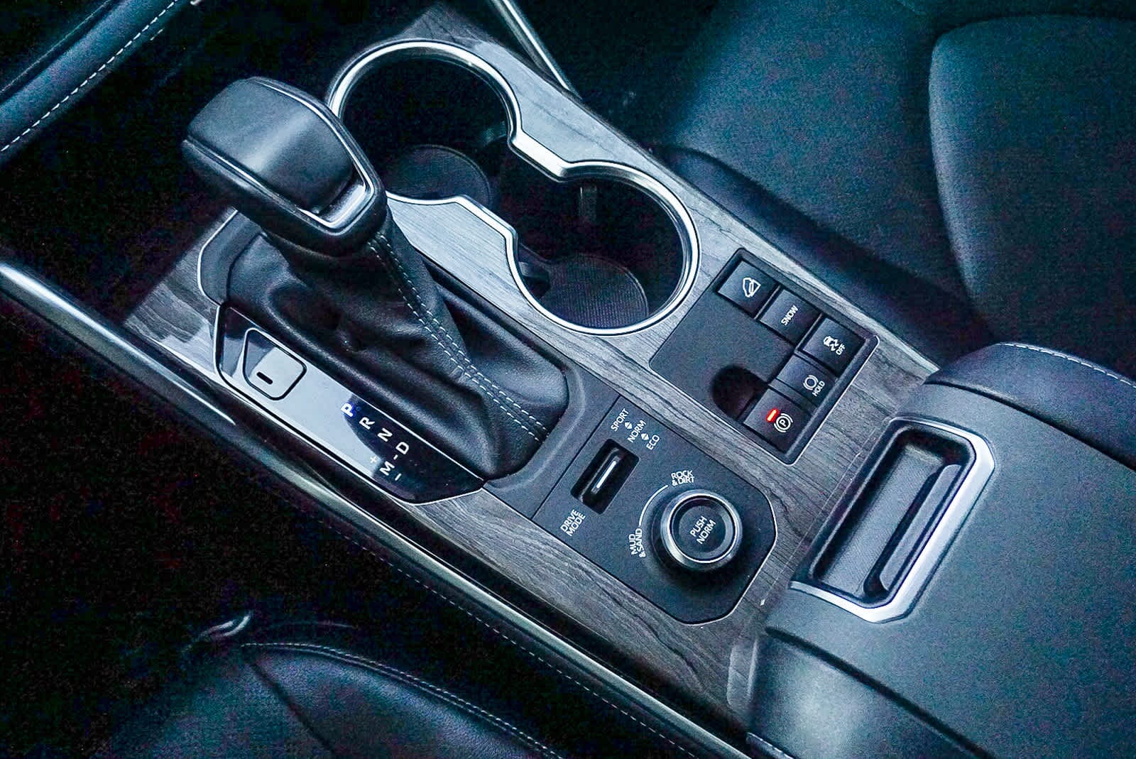 Thumbnail: 2024 Toyota Highlander - 24