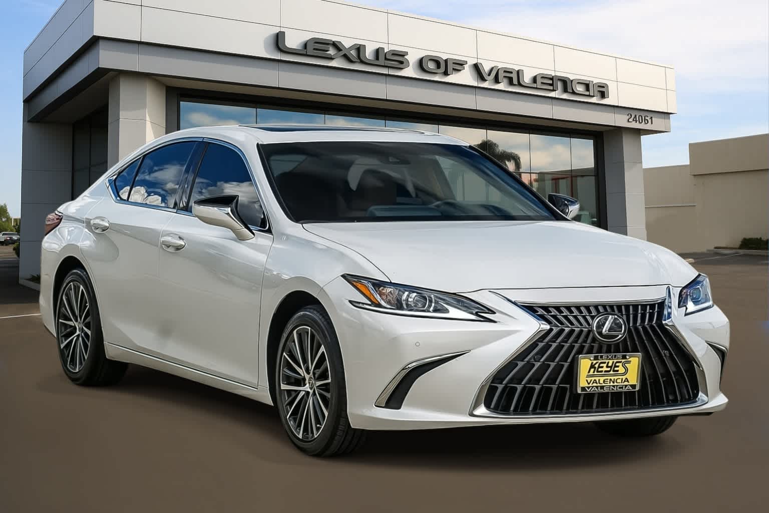 2025 LEXUS ES 350 Base photo 4