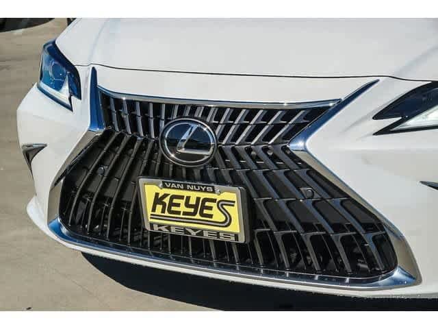 Thumbnail: 2025 Lexus ES - 33