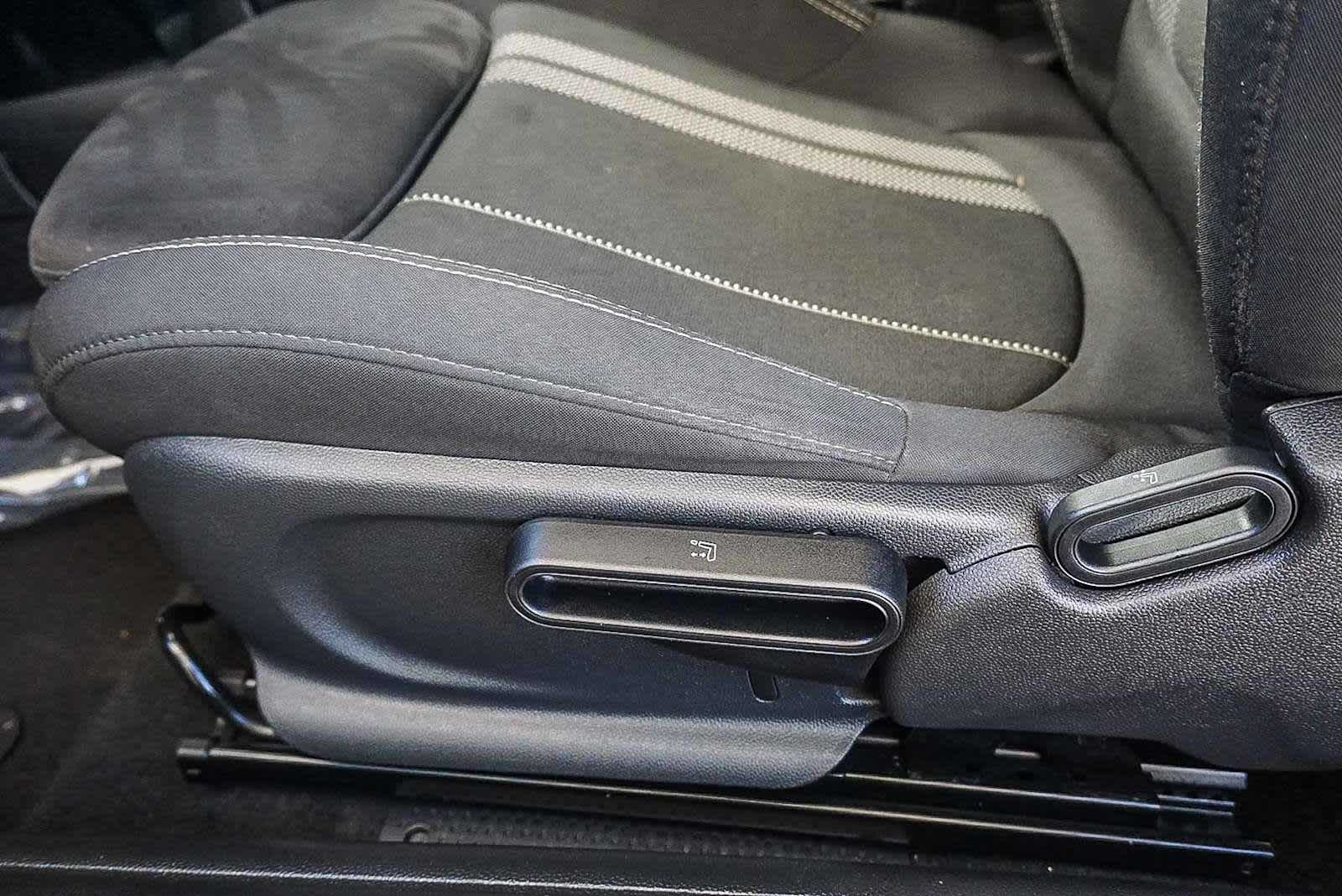 Thumbnail: 2021 MINI Cooper Hardtop - 21