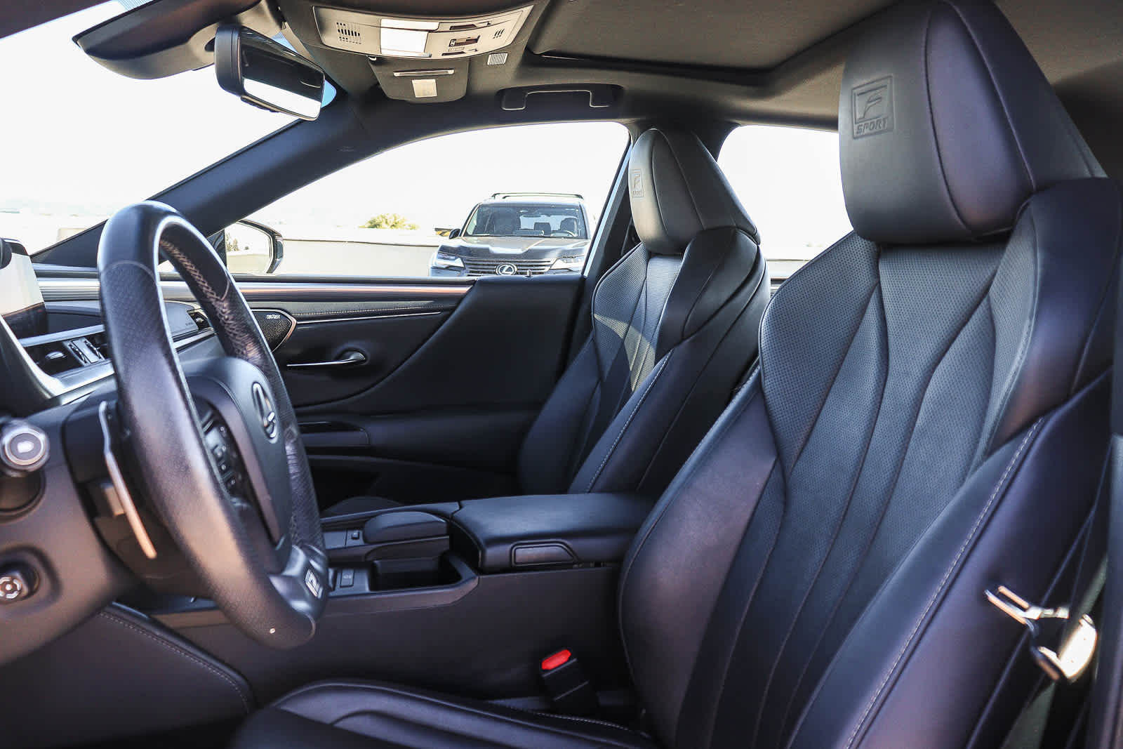 2021 Lexus ES F SPORT - Photo 20