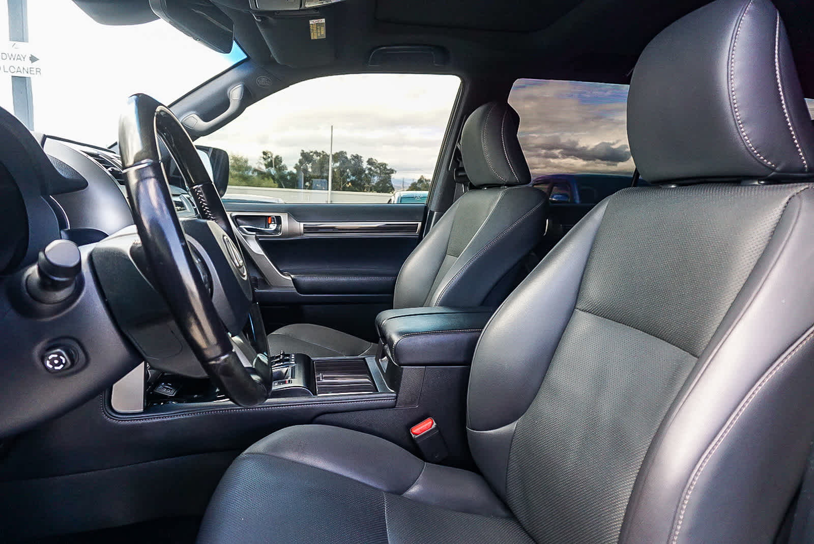 Thumbnail: 2020 Lexus GX - 18