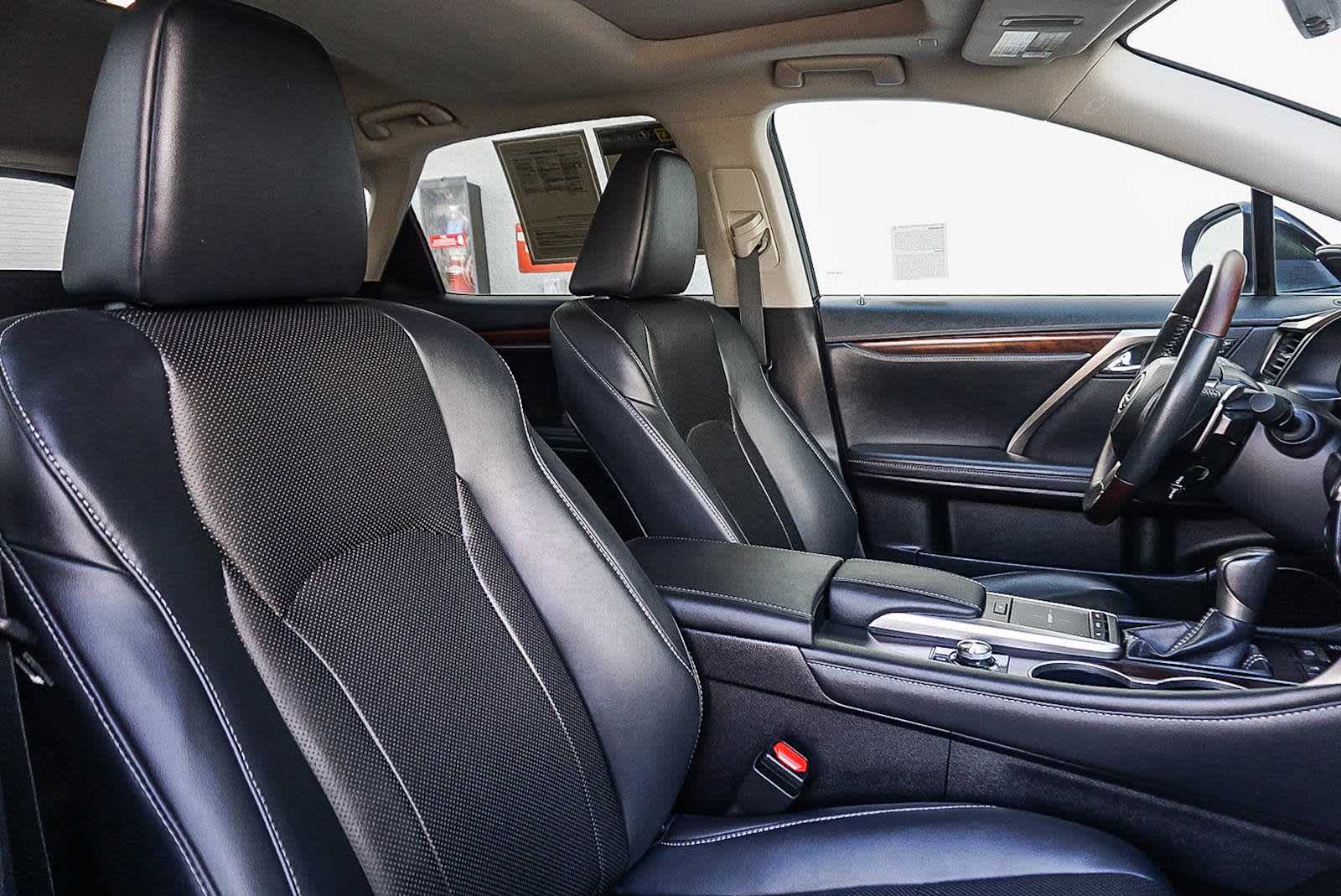 Thumbnail: 2022 Lexus RX - 17