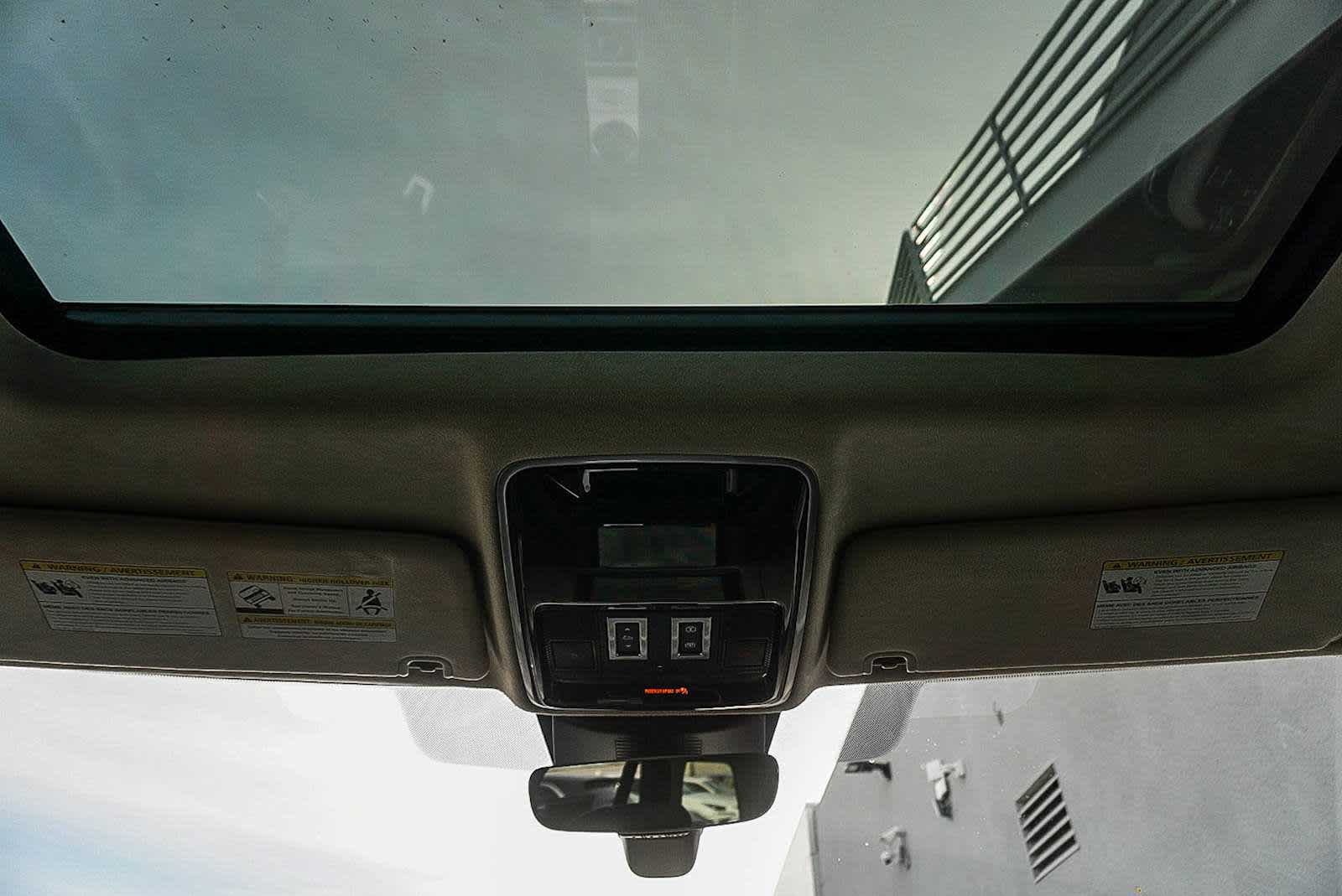 Thumbnail: 2022 Land Rover Range Rover - 13