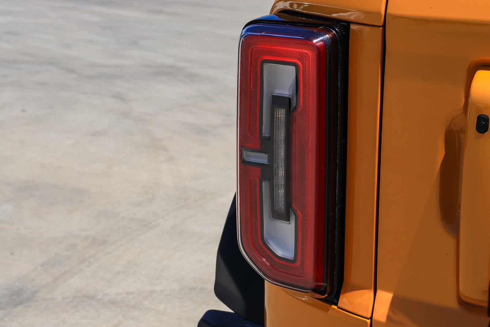 Thumbnail: 2021 Ford Bronco - 10
