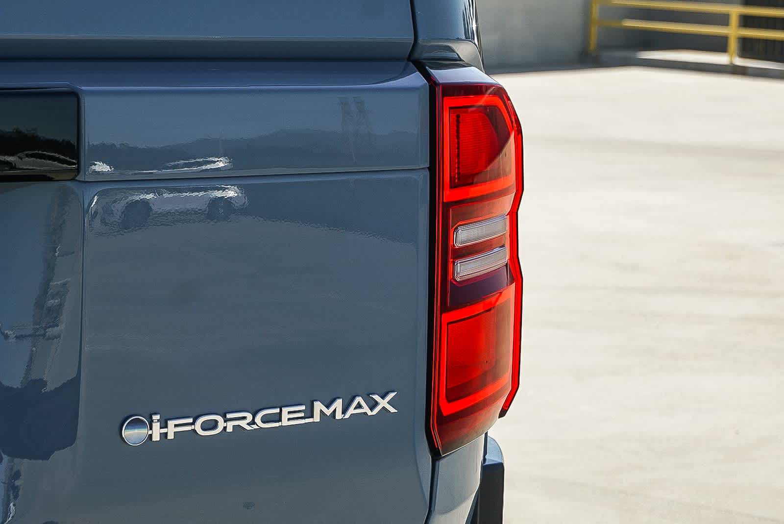 Thumbnail: 2025 Toyota Land Cruiser - 11