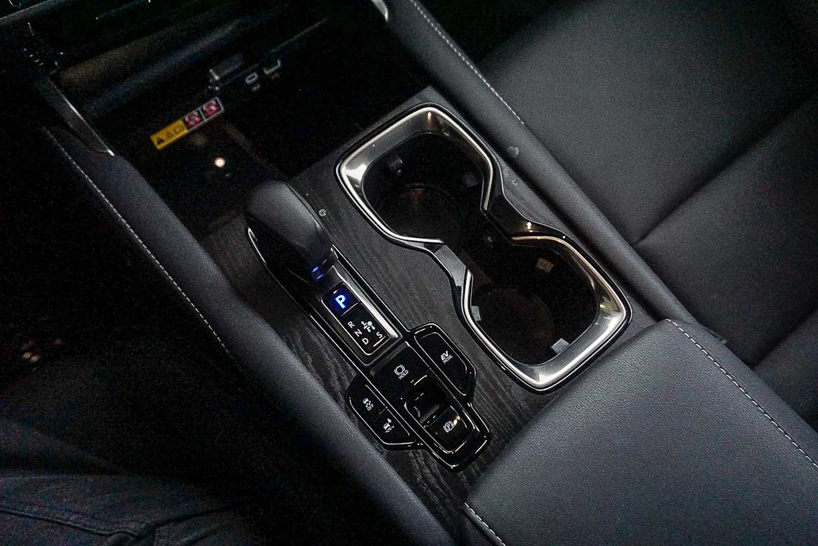 Thumbnail: 2025 Lexus RX - 26