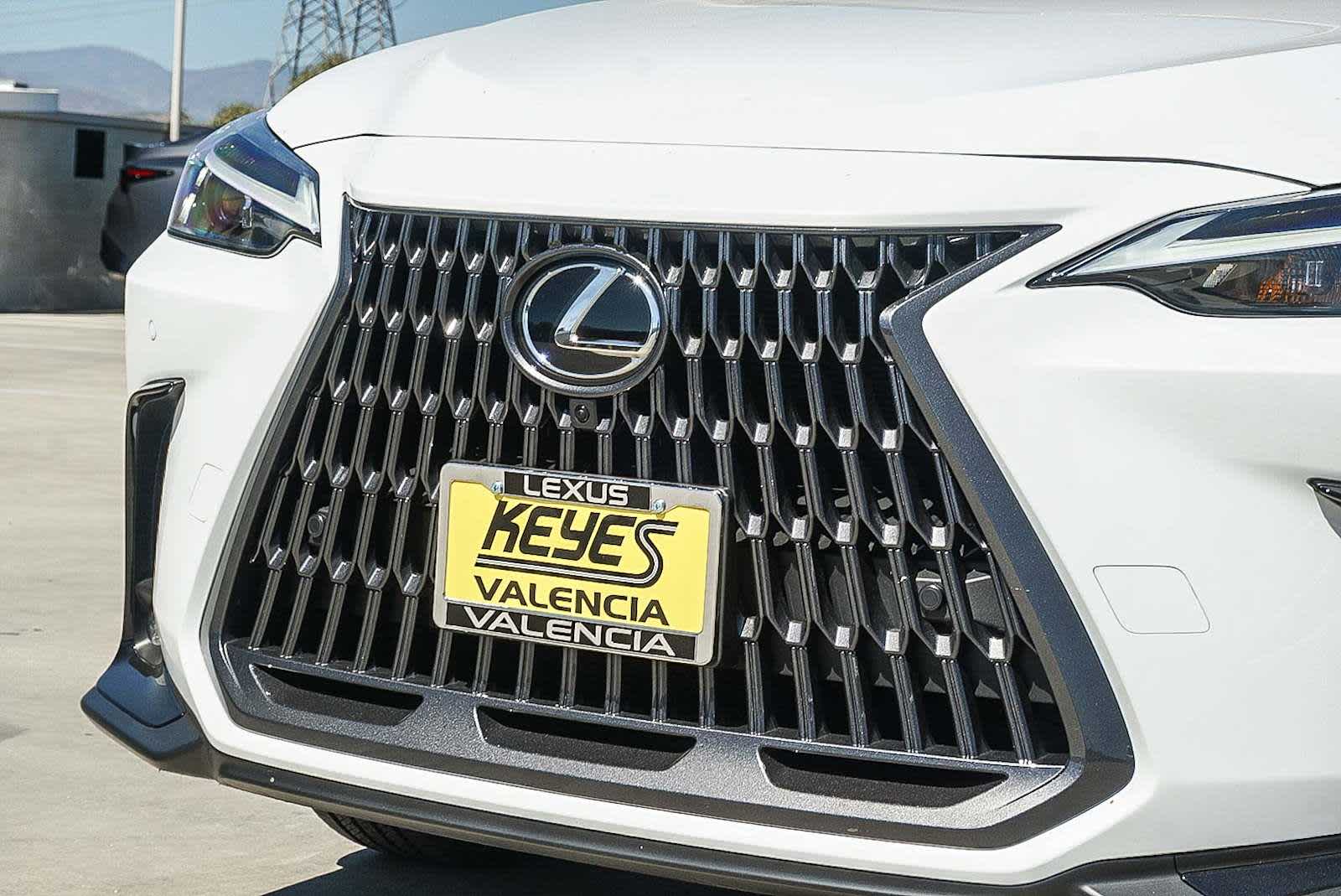 2026 LEXUS NX 350 Premium photo 3