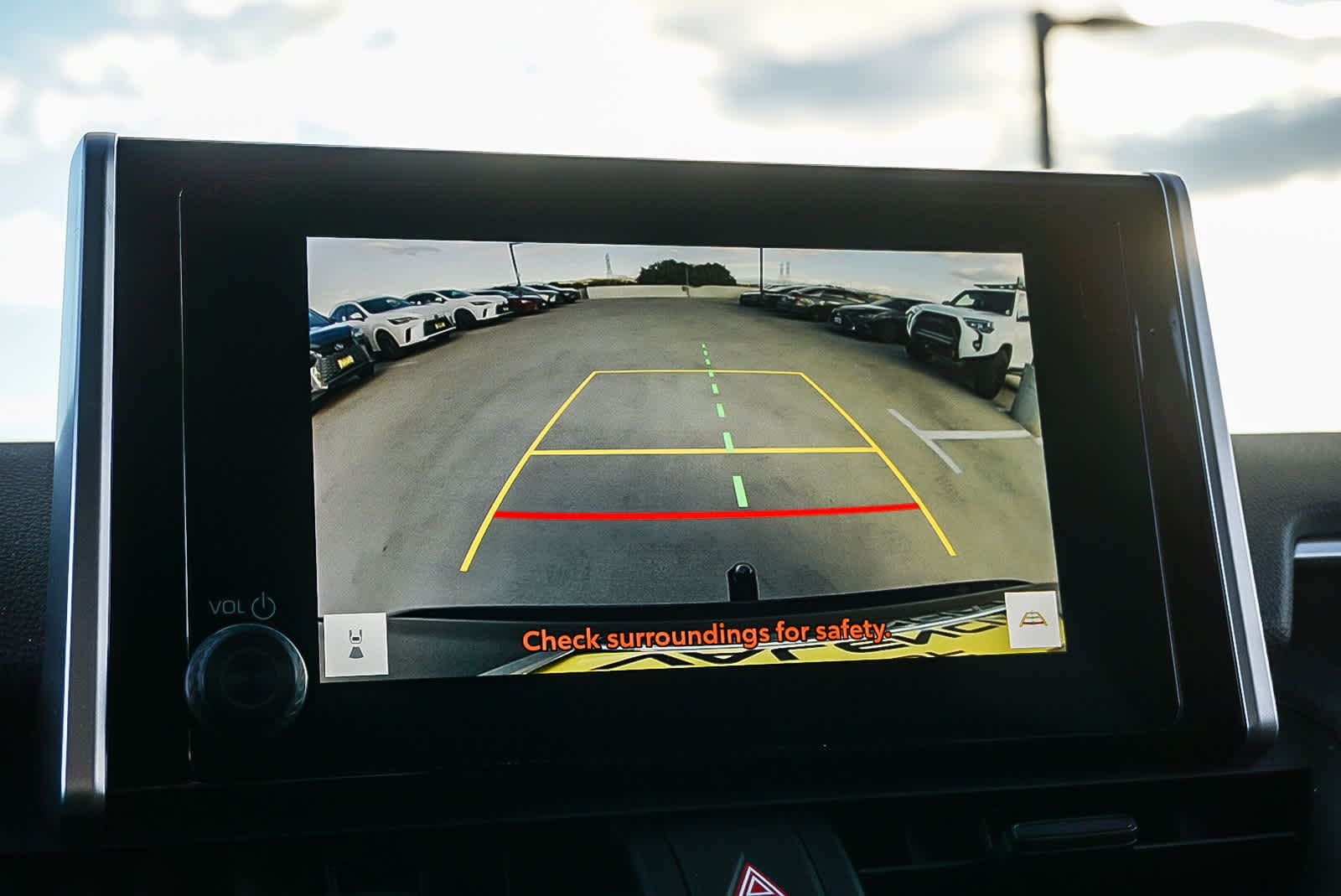 Thumbnail: 2024 Toyota RAV4 - 25