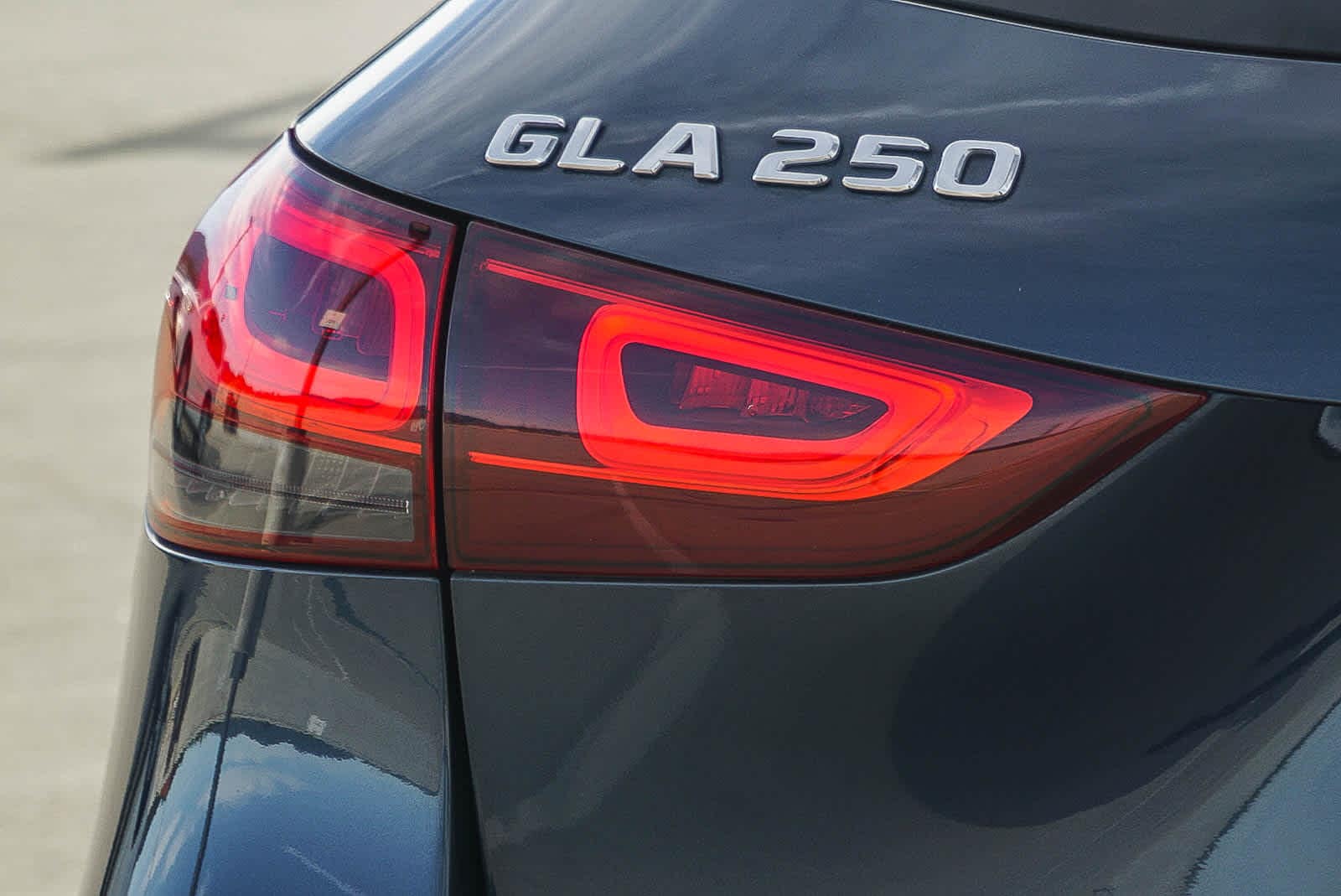 Thumbnail: 2022 Mercedes-Benz GLA - 8