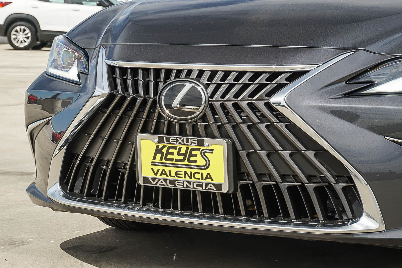 2025 LEXUS ES 350 Base photo 3