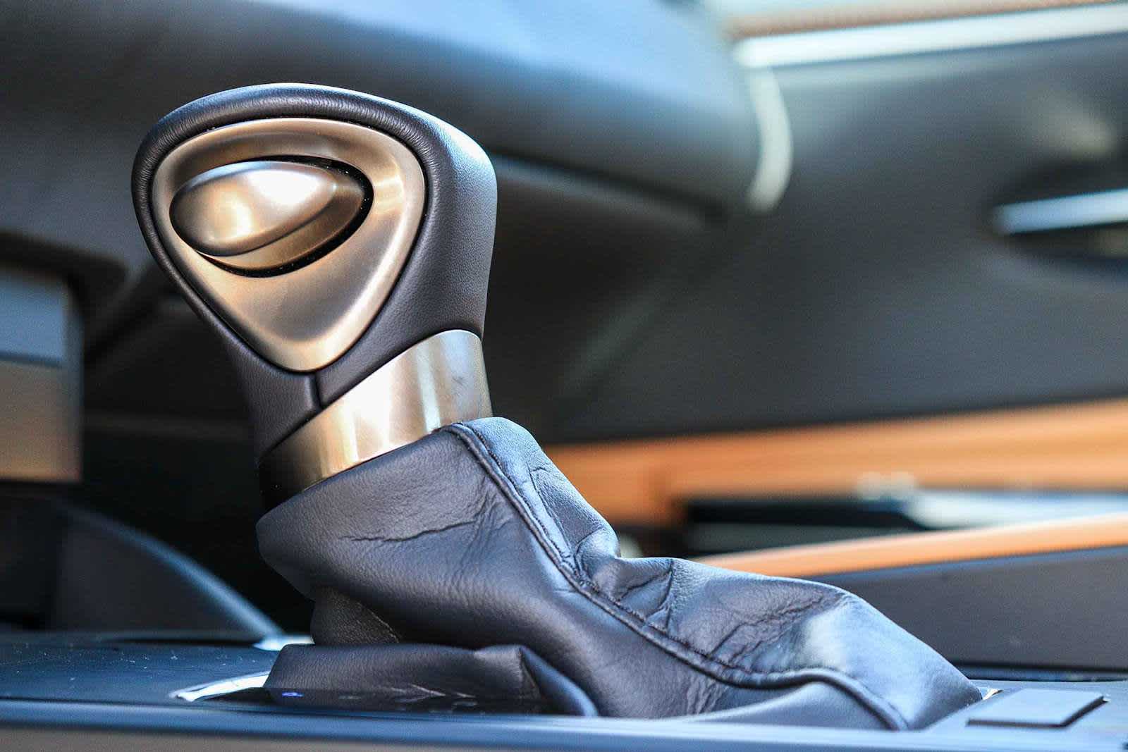 Thumbnail: 2025 Lexus ES - 19